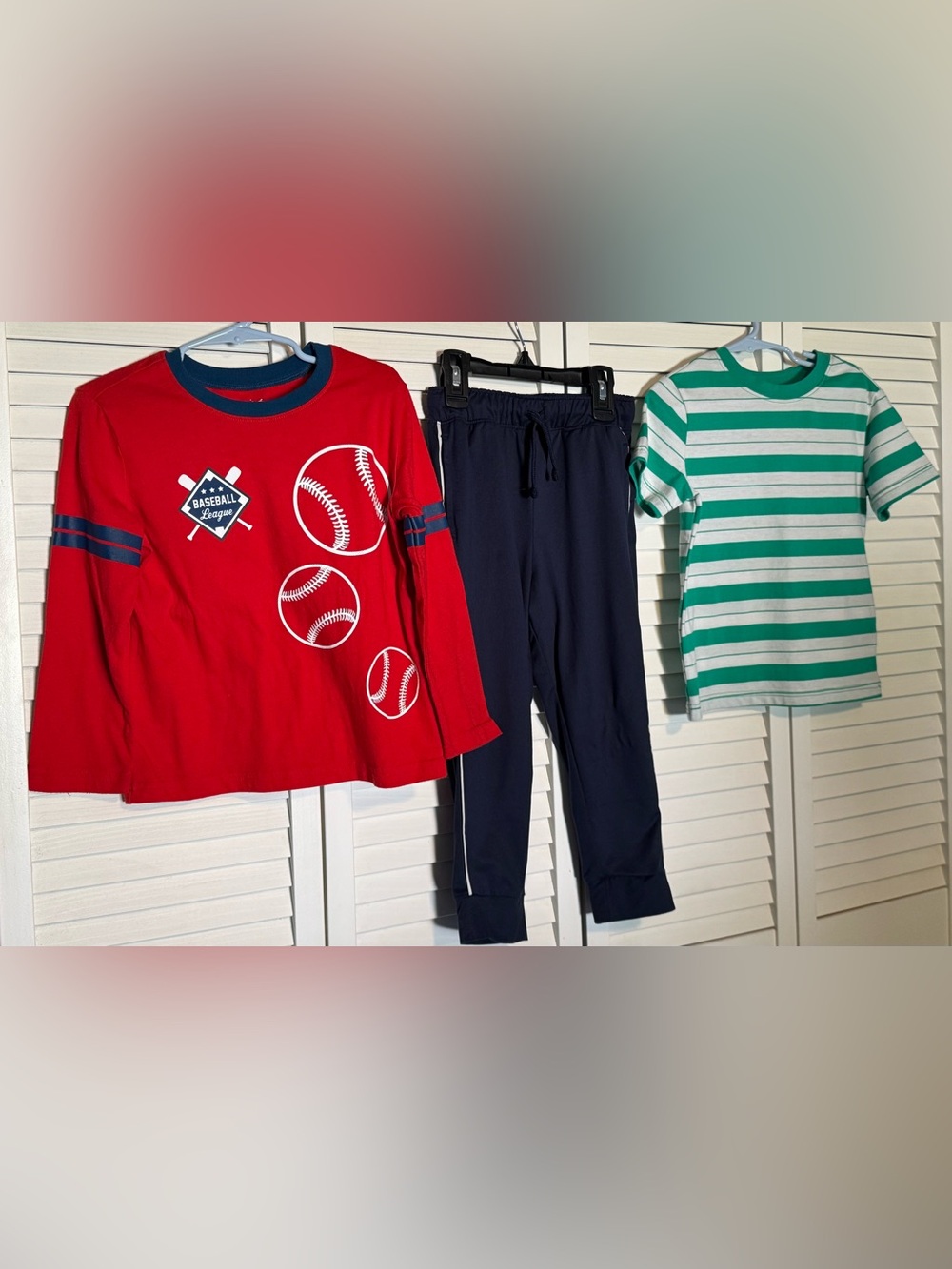 3 piece Jumping Beans 4T Outfit